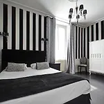 Du Mail Hotel 3*
