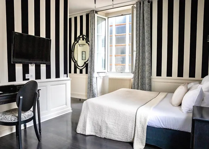 Du Mail Szálloda 3*